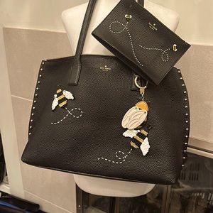 Kate Spade leather bag with wrist wallet. Barely used.